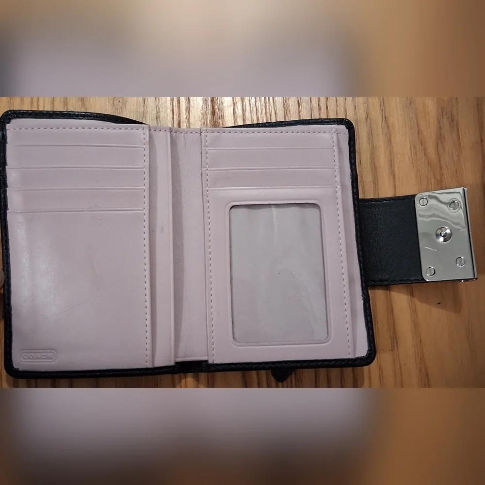 EUC Vintage Y2K Coach Kristin Black Leather Casual Prep Everyday Bifold Wallet